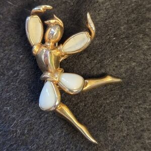 Alfred Philippe Ballerina Brouch